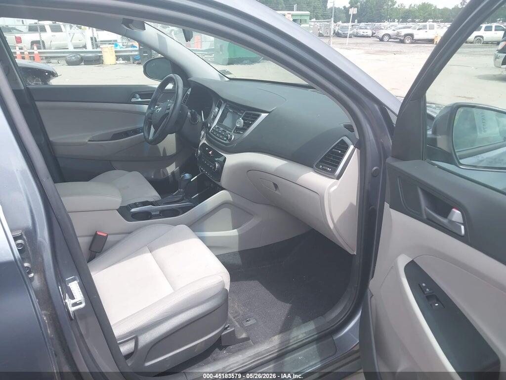 KM8J3CA28HU393386 2017 HYUNDAI TUCSON photo no. 5