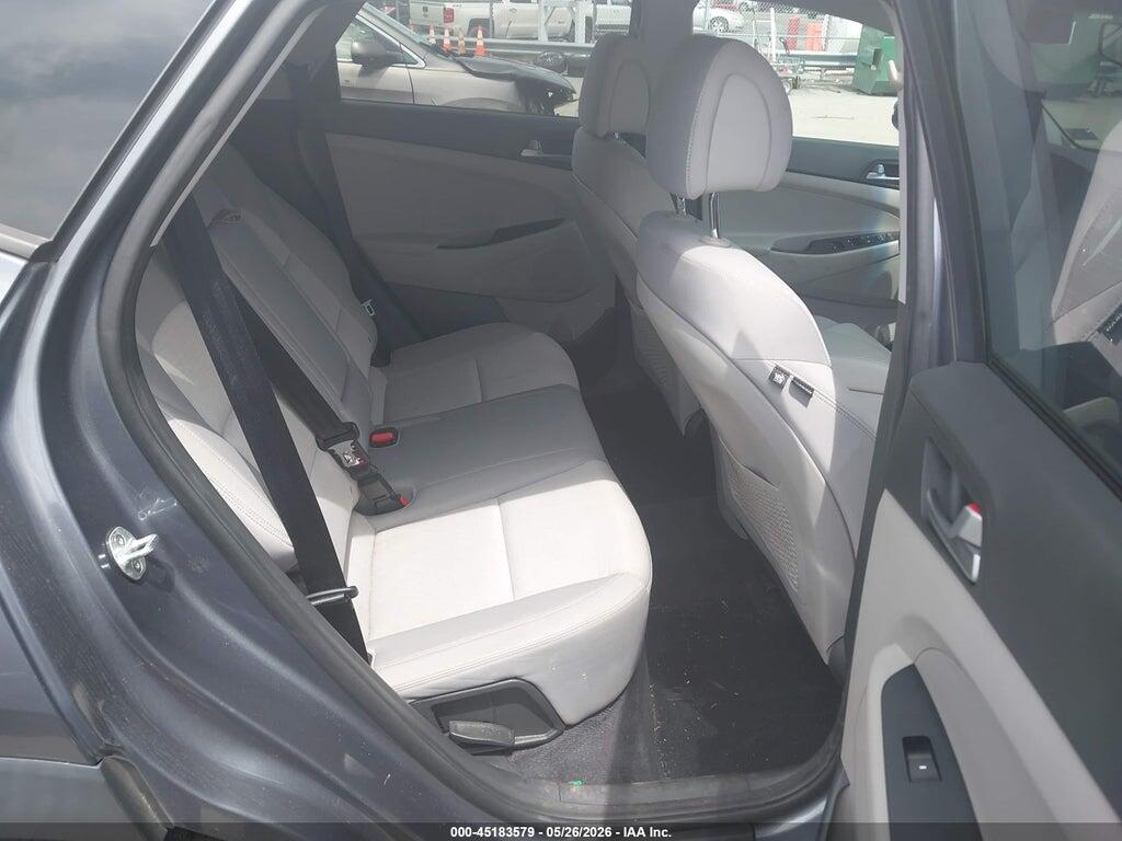 KM8J3CA28HU393386 2017 HYUNDAI TUCSON photo no. 8