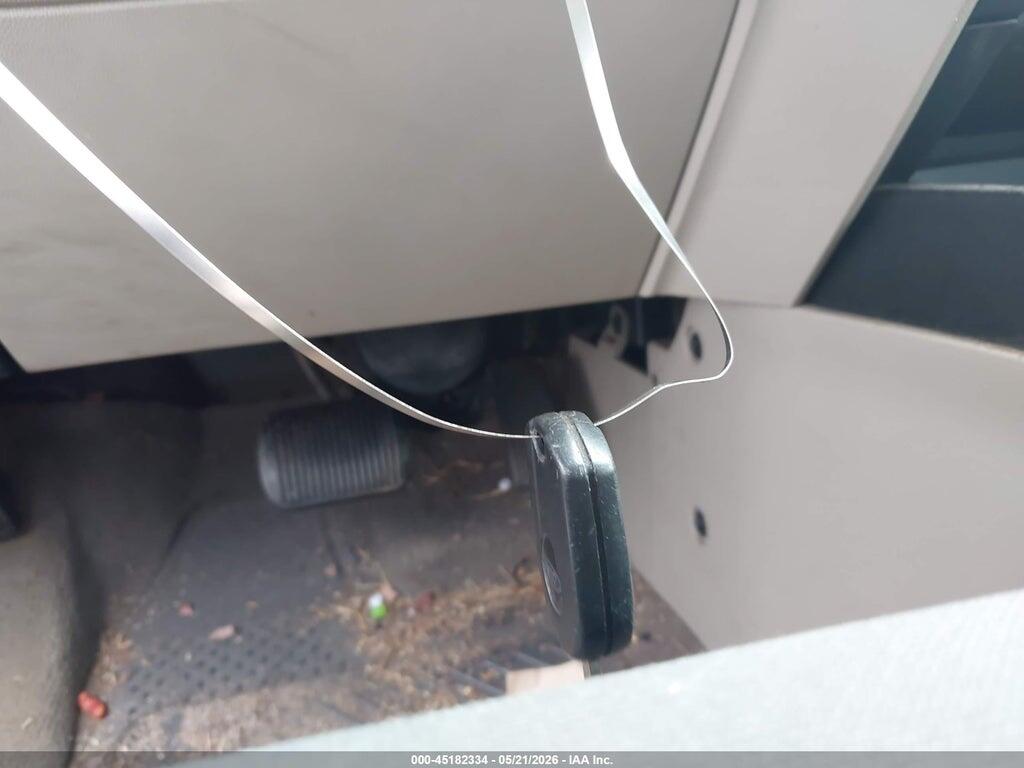 1FMCU02Z98KE22020 2008 FORD ESCAPE photo no. 11