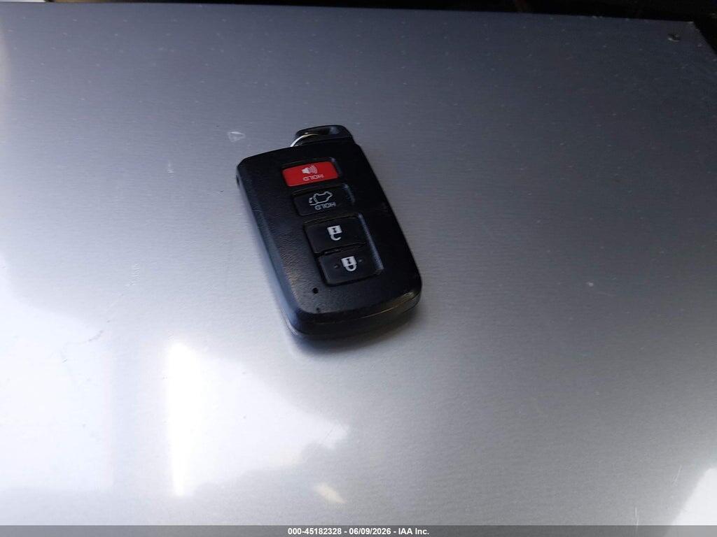 JTMDJREVXJD170948 2018 TOYOTA RAV4 HYBRID photo no. 11