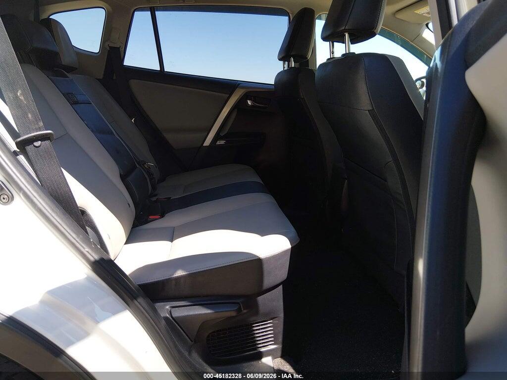 JTMDJREVXJD170948 2018 TOYOTA RAV4 HYBRID photo no. 8