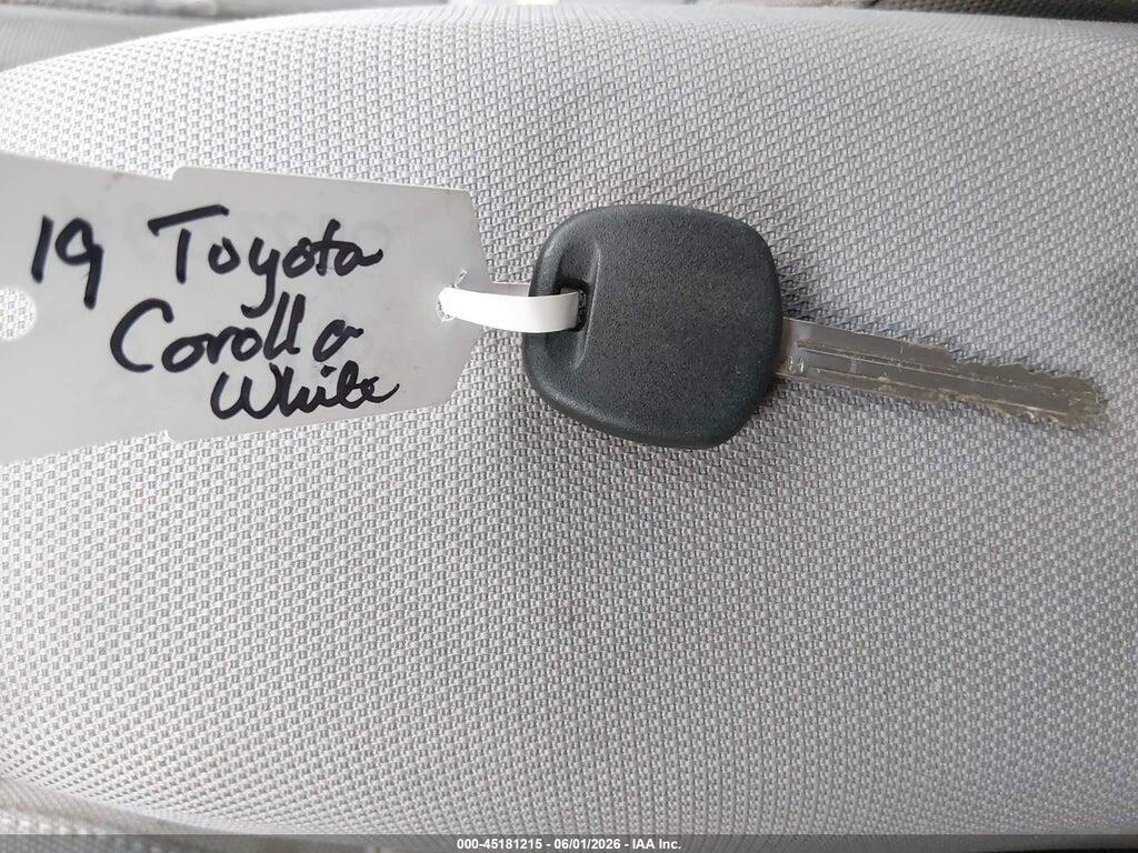5YFBURHE4KP885345 2019 TOYOTA COROLLA photo no. 11