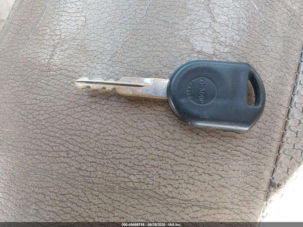 3FAHP02148R171999 2008 FORD FUSION photo no. 11