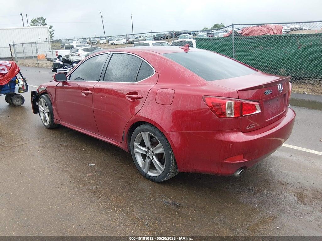 JTHBF5C20B5137428 2011 LEXUS IS 250 photo no. 3