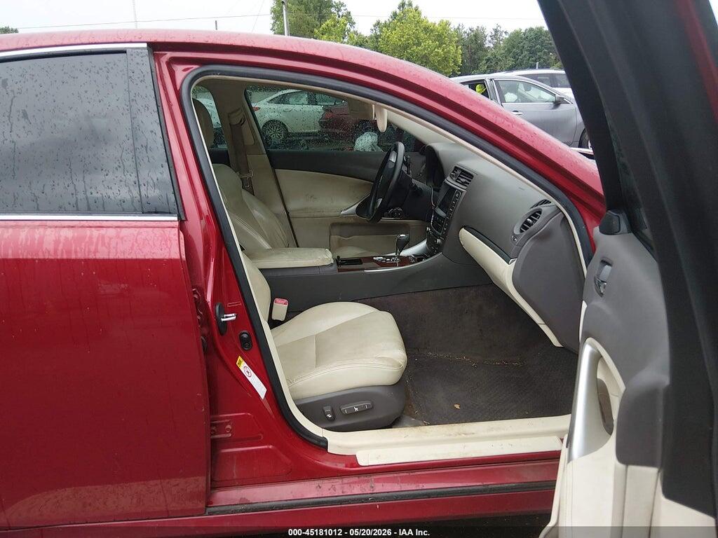 JTHBF5C20B5137428 2011 LEXUS IS 250 photo no. 5