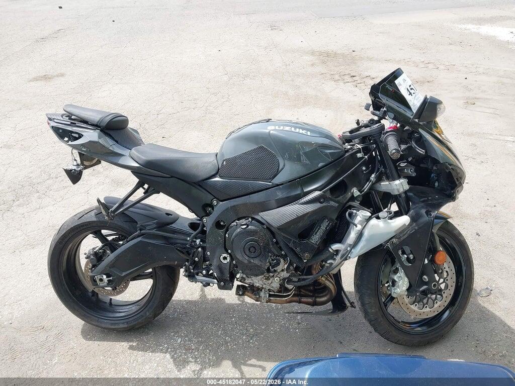 JS1GN7FA7S7101372 2025 SUZUKI GSX-R600 photo no. 12