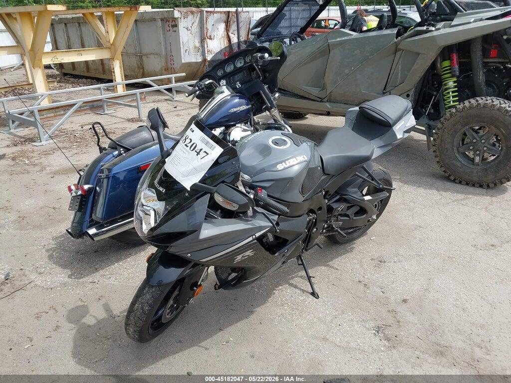 JS1GN7FA7S7101372 2025 SUZUKI GSX-R600 photo no. 2
