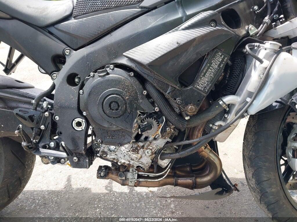 JS1GN7FA7S7101372 2025 SUZUKI GSX-R600 photo no. 8