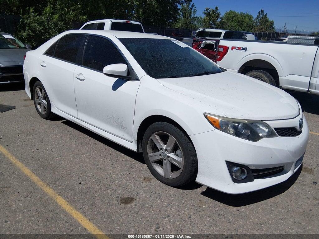 4T1BF1FK1EU379964 2014 TOYOTA CAMRY photo no. 1
