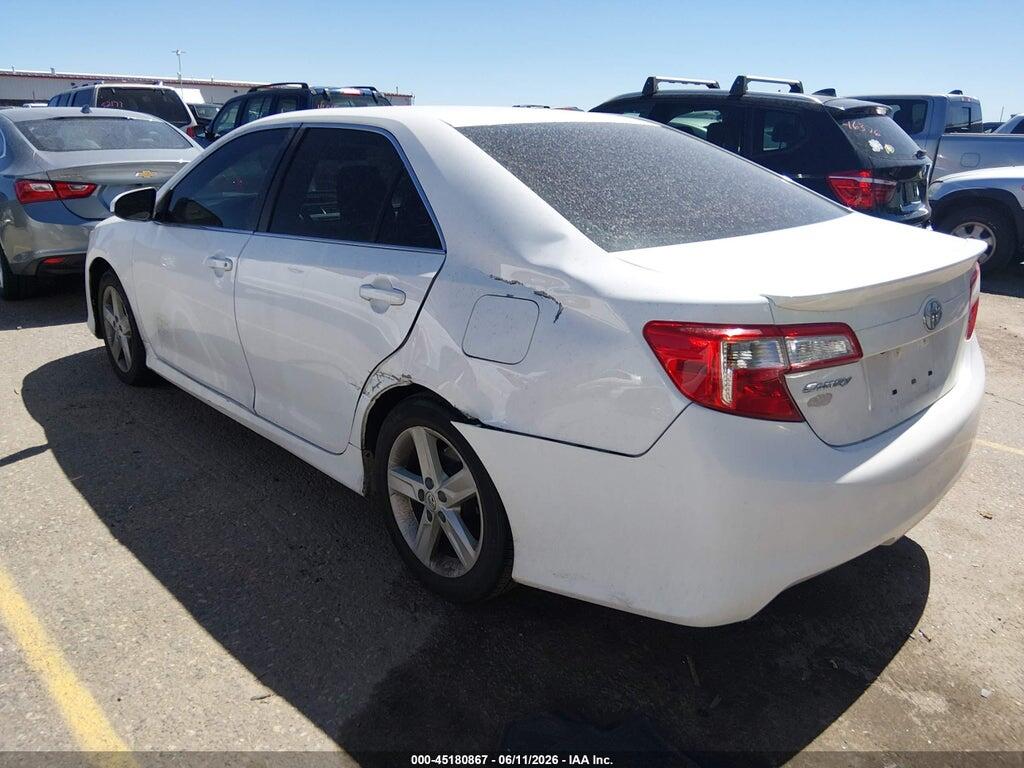 4T1BF1FK1EU379964 2014 TOYOTA CAMRY photo no. 3