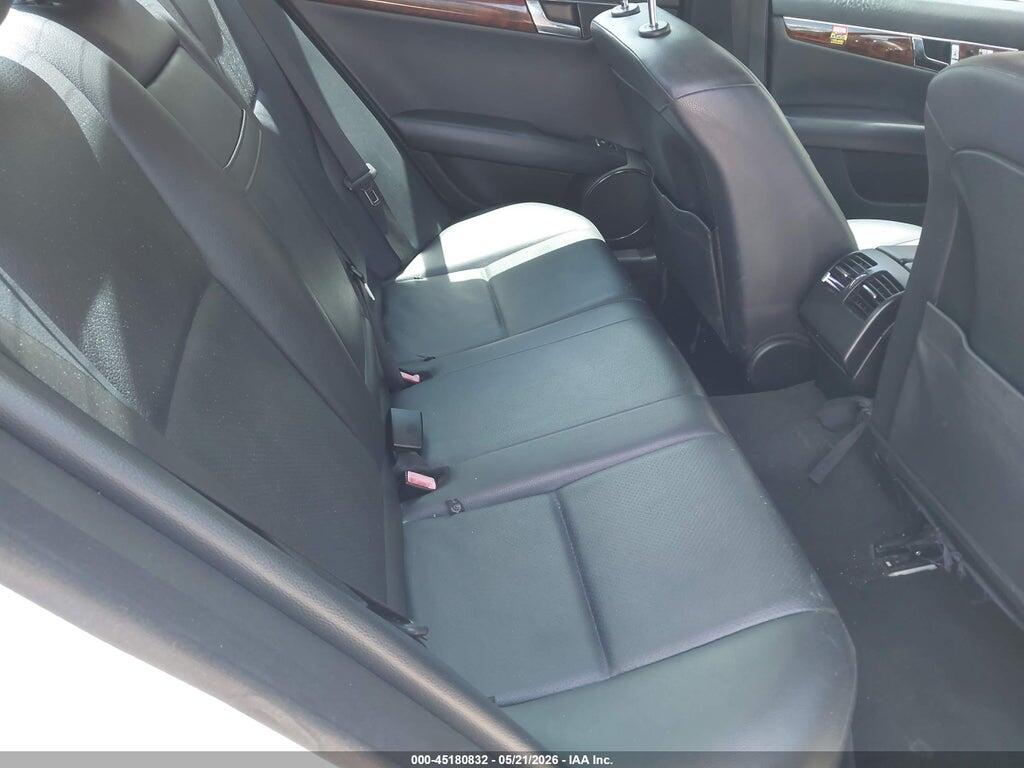 WDDGF5EB7BA473577 2011 MERCEDES-BENZ C photo no. 8
