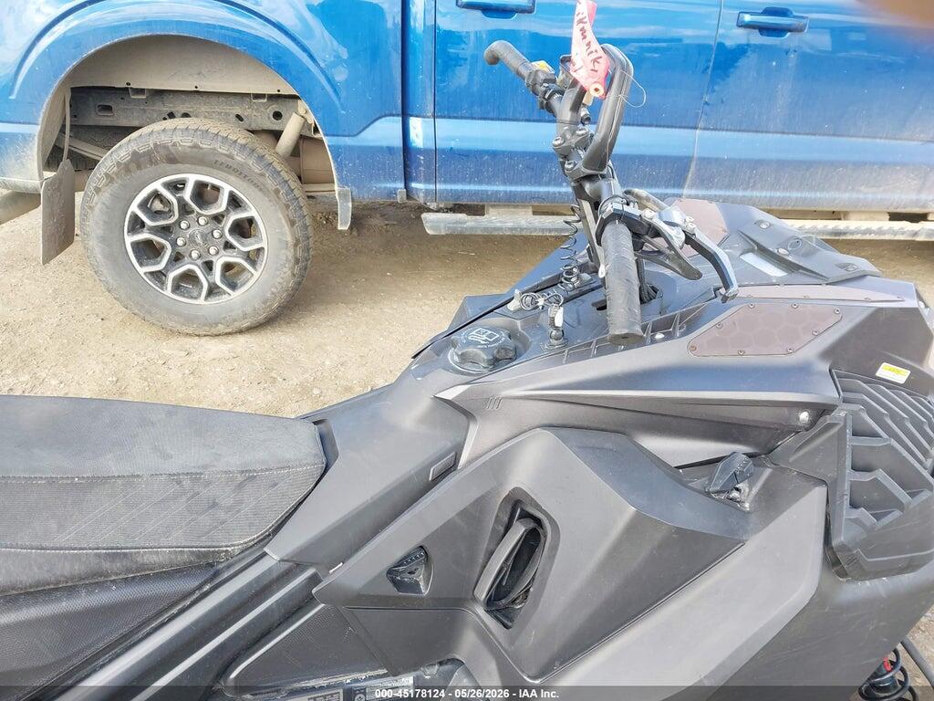 2BPSTANB7NV000078 2022 SKI-DOO SUMMIT X 670 photo no. 5
