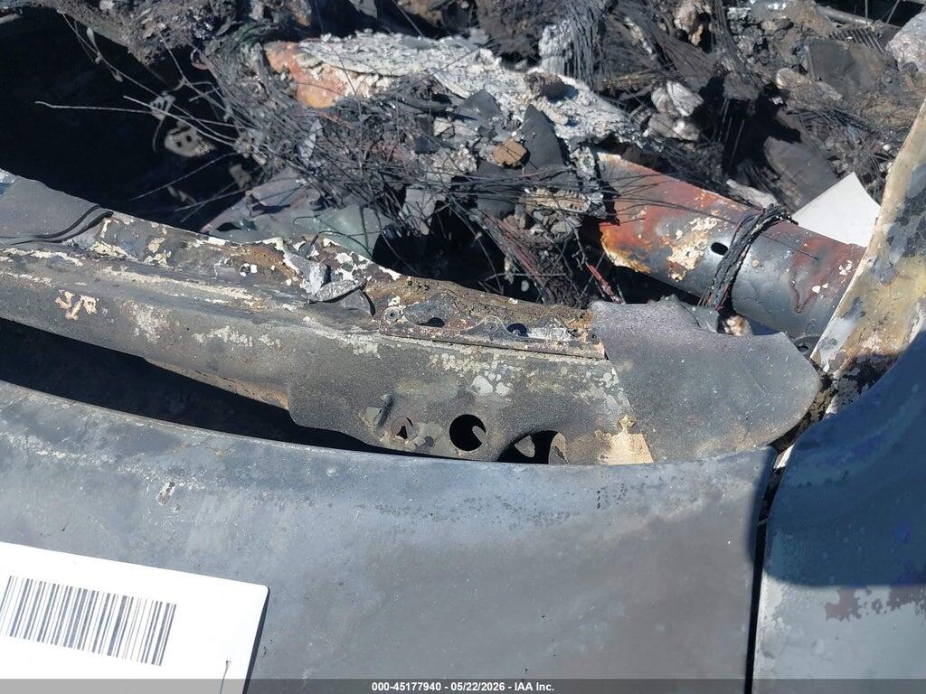 4T1BF3EK3AU517432 2010 TOYOTA CAMRY photo no. 9