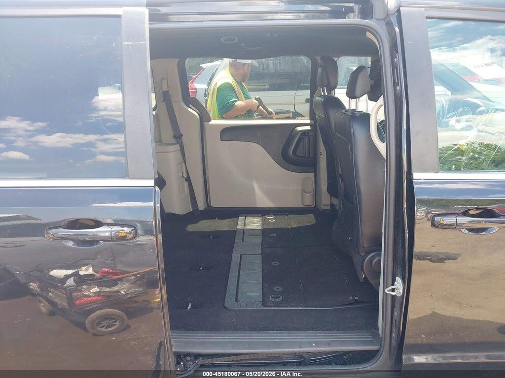 2C4RDGCG6KR739427 2019 DODGE GRAND CARAVAN photo no. 8