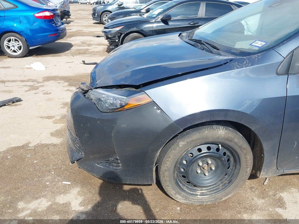 5YFBURHE7HP708524 2017 TOYOTA COROLLA photo no. 6
