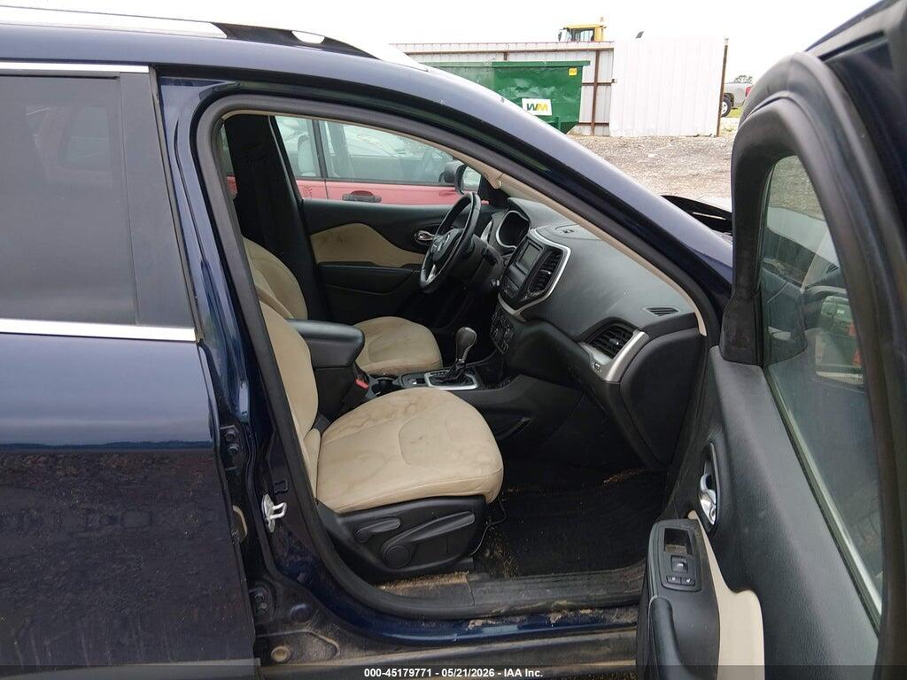1C4PJLCB3GW159824 2016 JEEP CHEROKEE photo no. 5