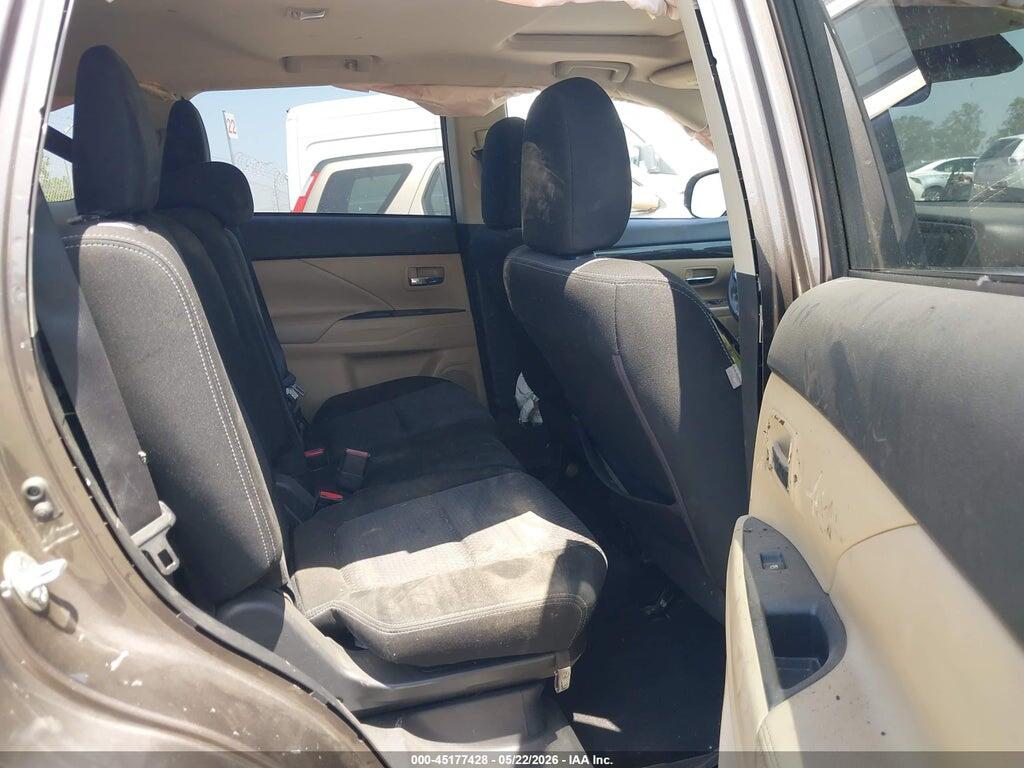 JA4AD3A34HZ034608 2017 MITSUBISHI OUTLANDER photo no. 8