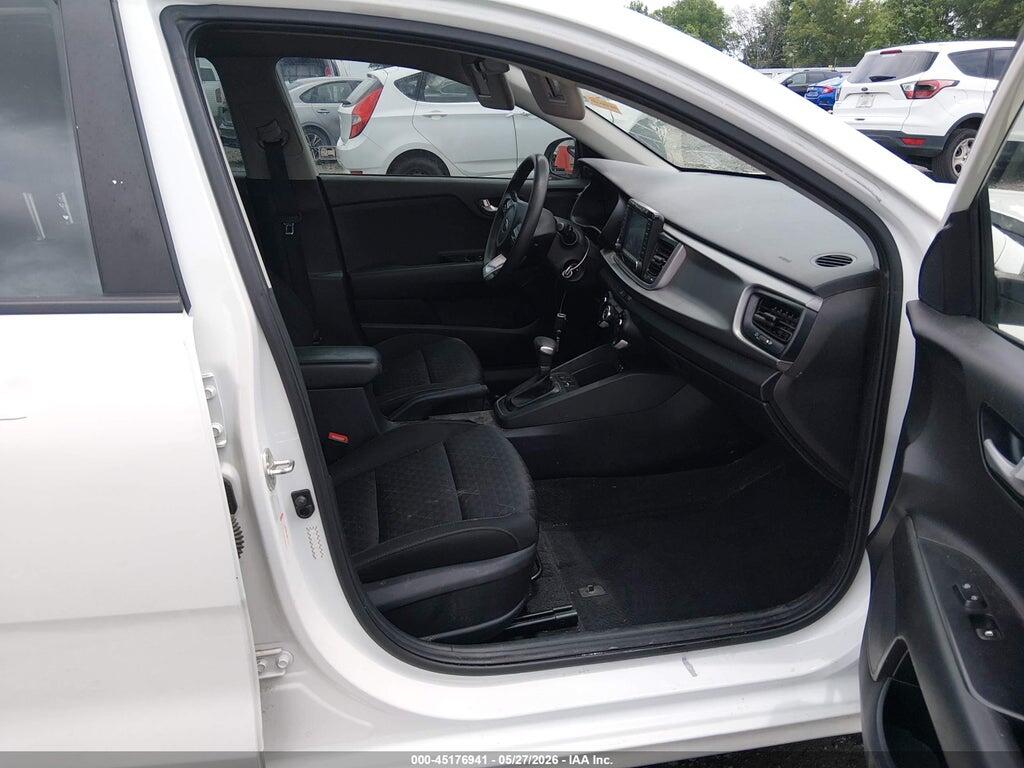 3KPA25AD5LE295136 2020 KIA RIO 5-DOOR photo no. 5