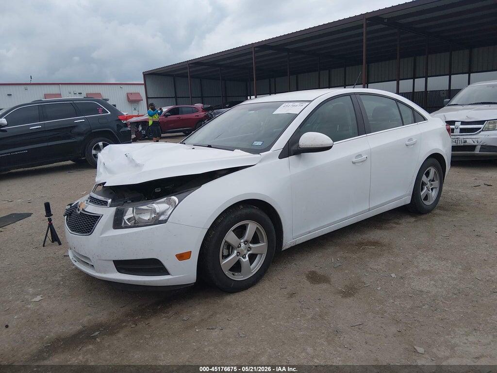 1G1PC5SB1E7196507 2014 CHEVROLET CRUZE photo no. 2