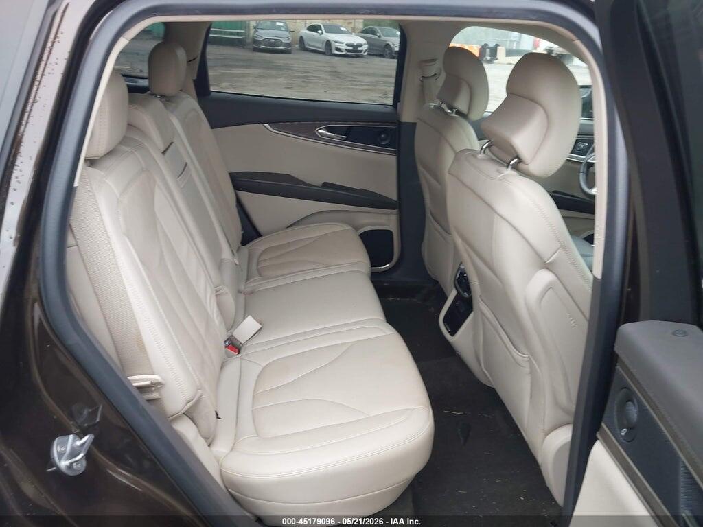 2LMPJ8L91KBL13189 2019 LINCOLN NAUTILUS photo no. 8