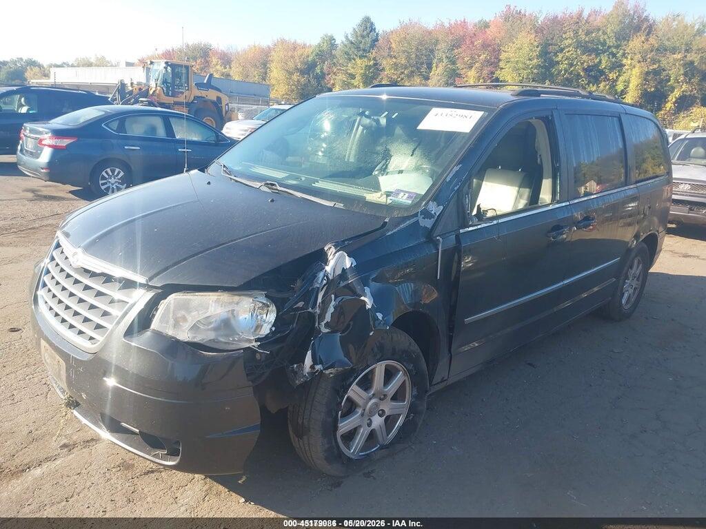 2A4RR8D1XAR381016 2010 CHRYSLER TOWN & COUNTRY photo no. 2