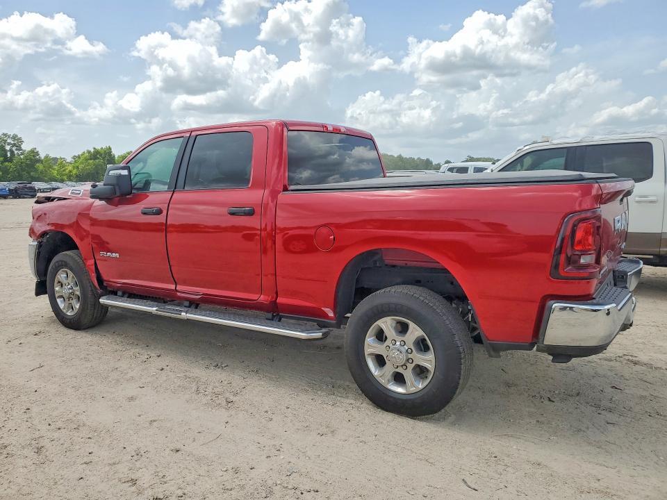 2026 RAM 2500 BIG HORN — Фото 2 из 12