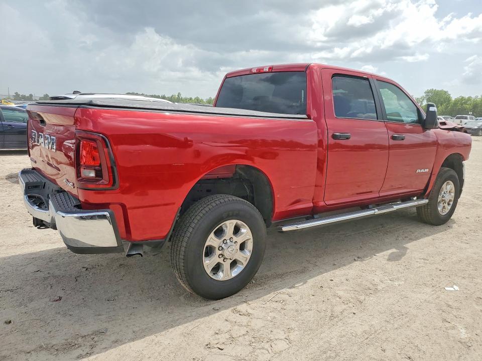 2026 RAM 2500 BIG HORN — Фото 3 из 12
