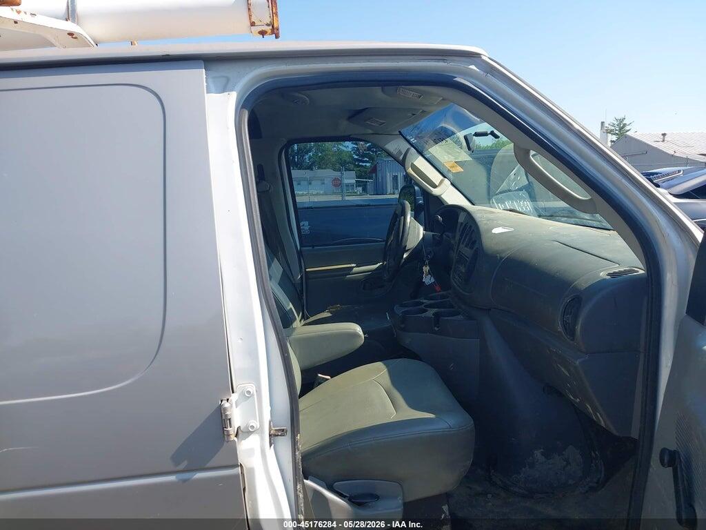 1FTNE14W98DA30307 2008 FORD E-150 photo no. 5