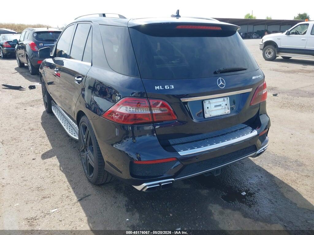 4JGDA7EB2FA474807 2015 MERCEDES-BENZ ML 63 AMG photo no. 3