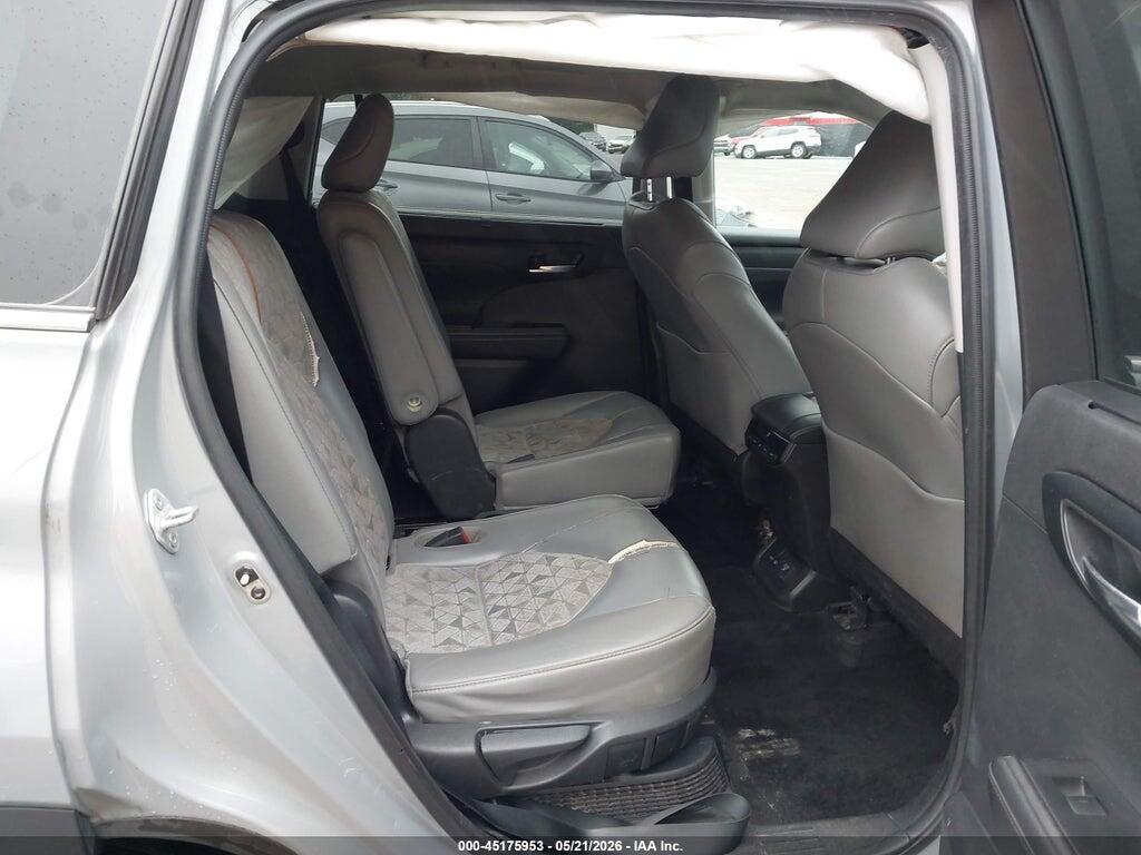 5TDABRCH3NS541083 2022 TOYOTA HIGHLANDER photo no. 8