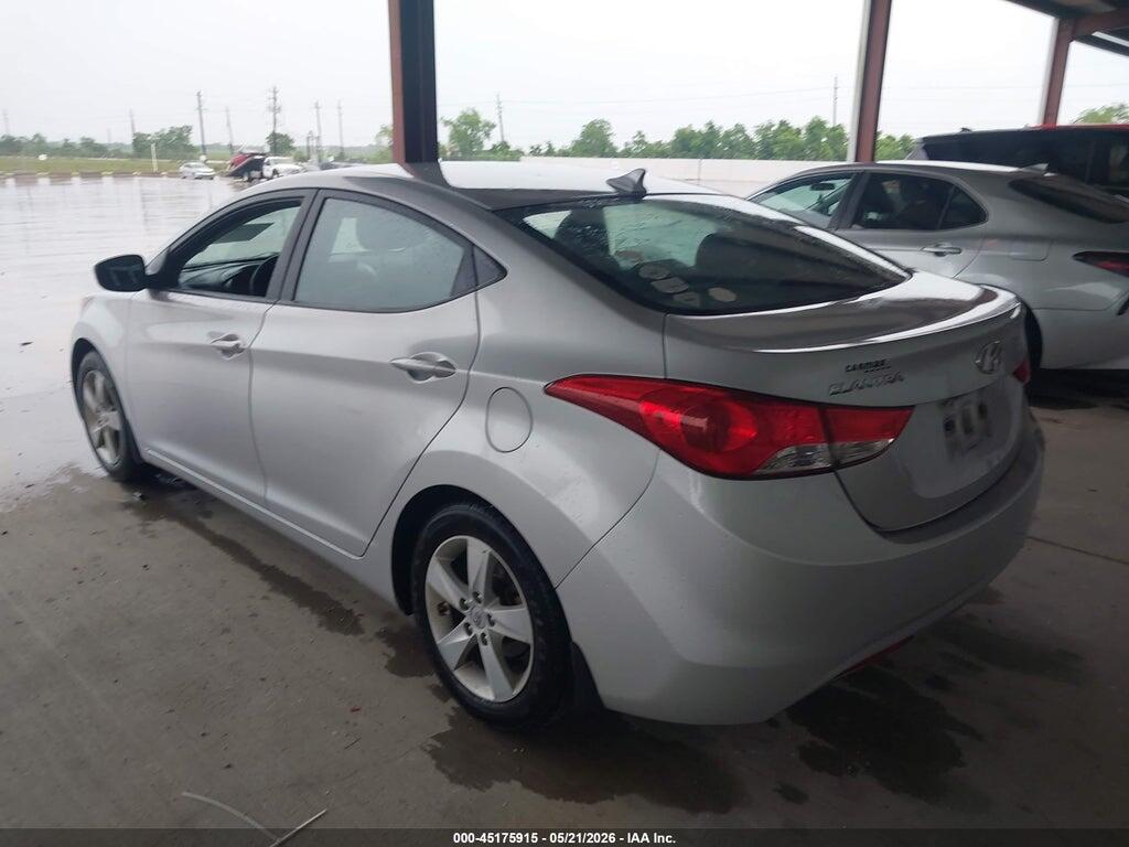 KMHDH4AE7DU735743 2013 HYUNDAI ELANTRA photo no. 3