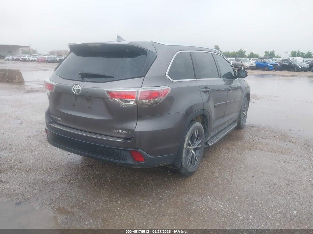5TDJKRFH6GS242587 2016 TOYOTA HIGHLANDER photo no. 4