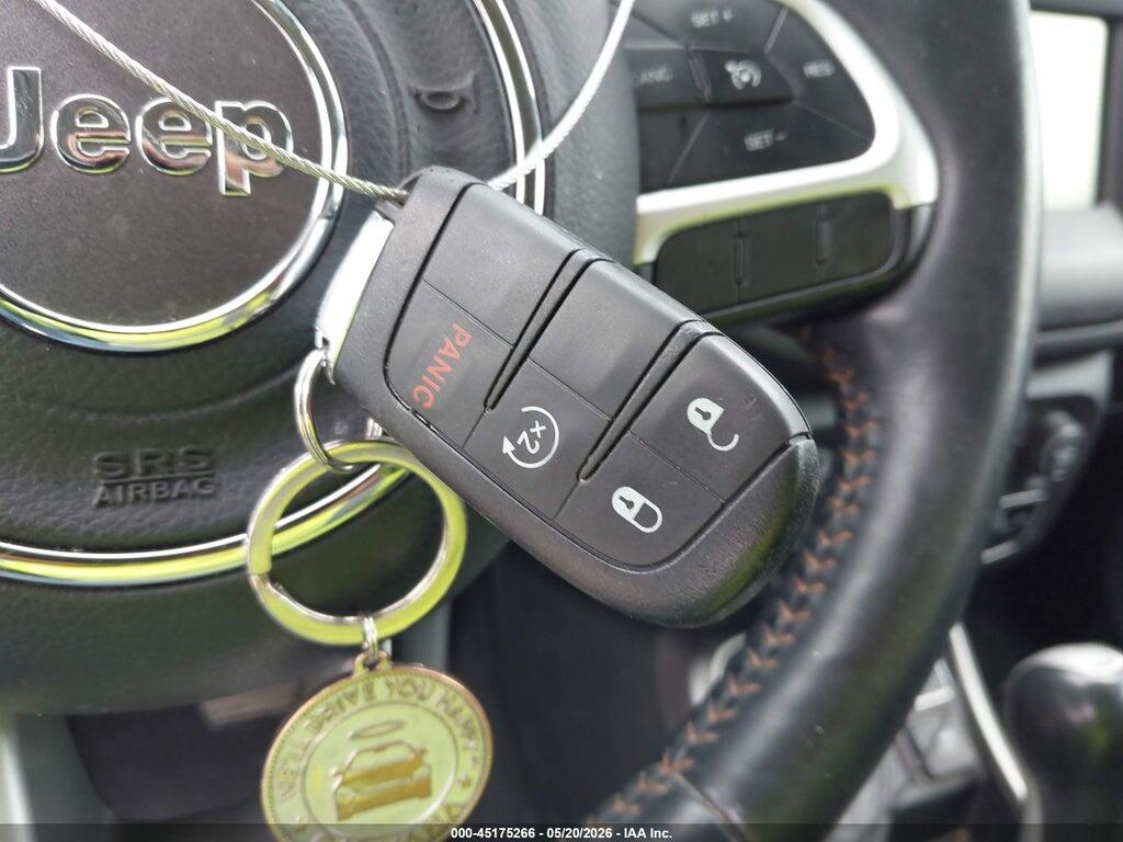 3C4NJDBB5JT252274 2018 JEEP COMPASS photo no. 11