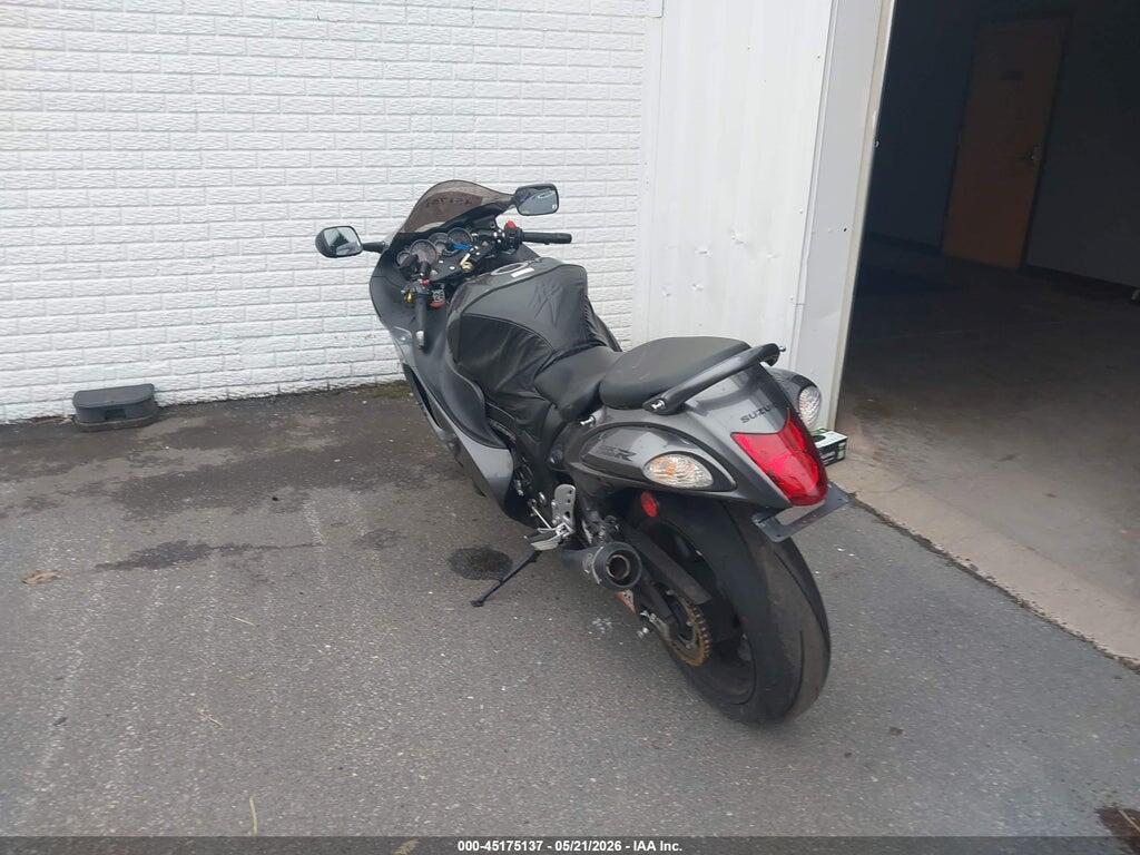 JS1GX72B6L7100448 2020 SUZUKI GSX1300 photo no. 3