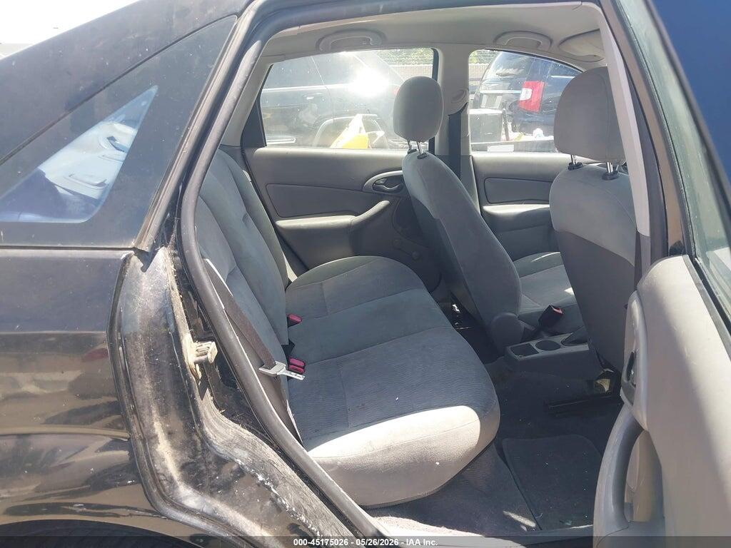 1FAFP3437YW170527 2000 FORD FOCUS photo no. 8