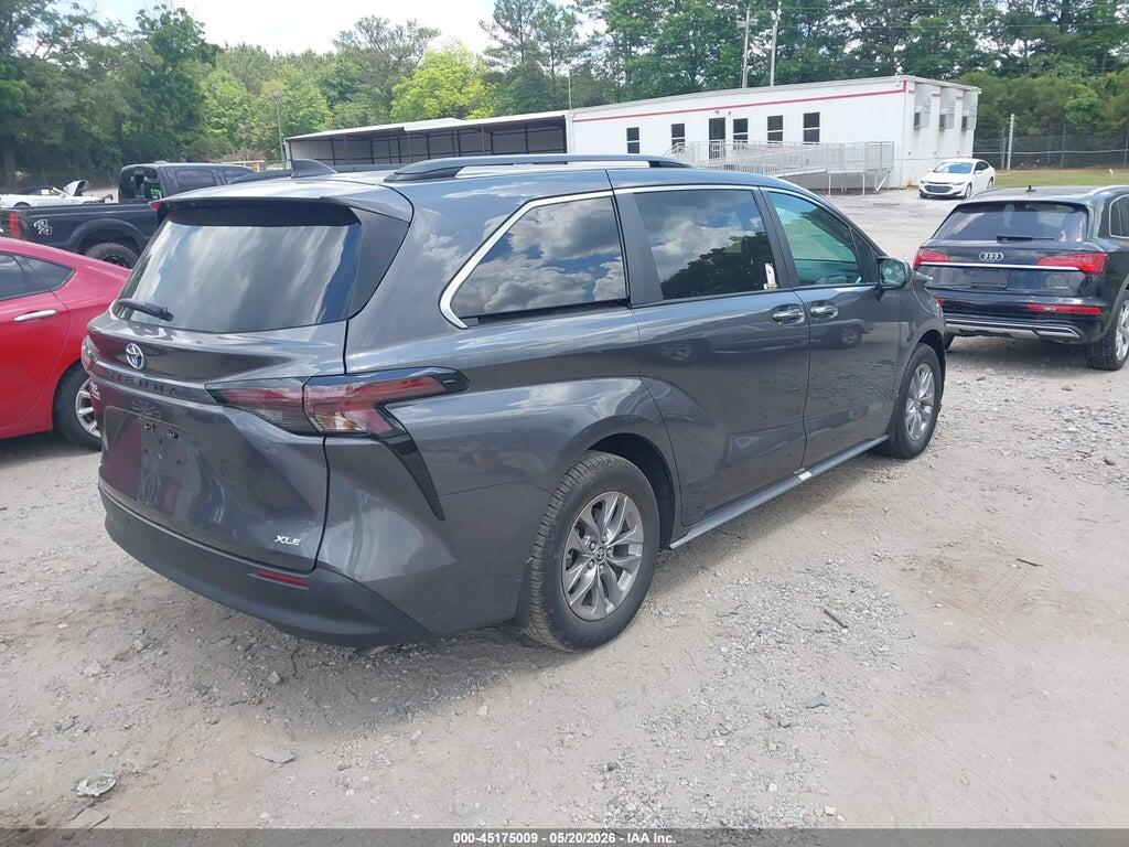 5TDYRKEC3SS225648 2025 TOYOTA SIENNA photo no. 4