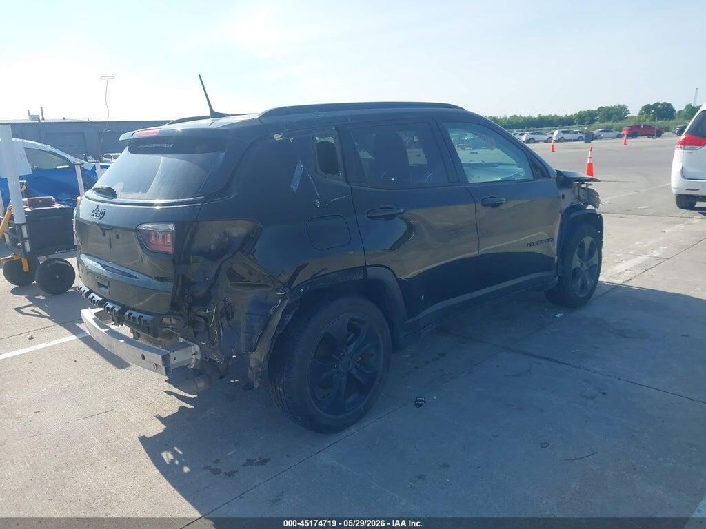 3C4NJCBB4KT833020 2019 JEEP COMPASS photo no. 4