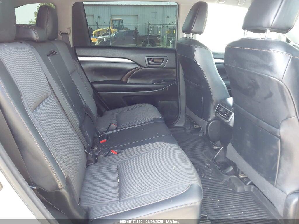 5TDBZRFH2JS829375 2018 TOYOTA HIGHLANDER photo no. 8