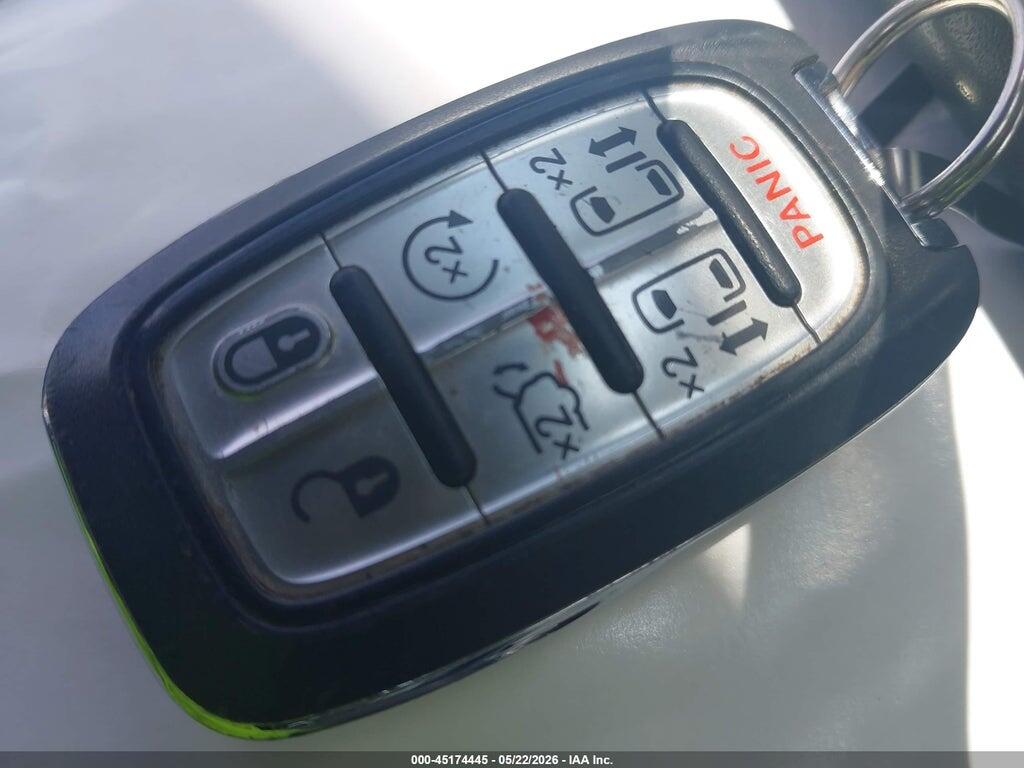 2C4RC1BG9PR530515 2023 CHRYSLER PACIFICA photo no. 11
