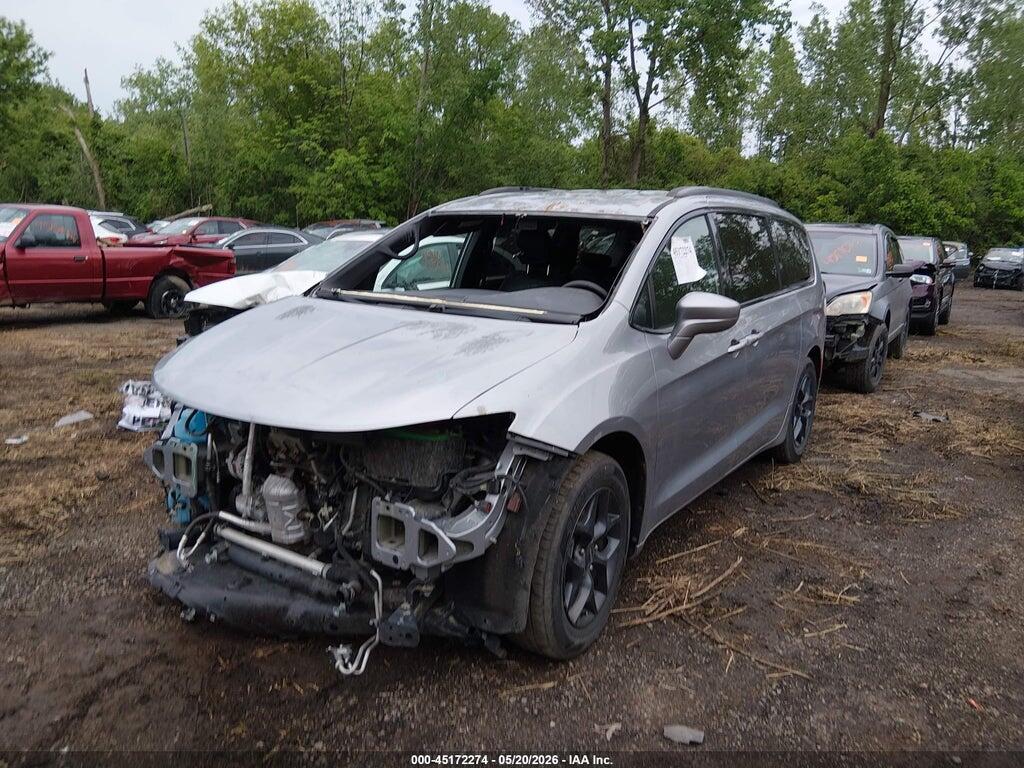 2C4RC1EG0JR306021 2018 CHRYSLER PACIFICA photo no. 2