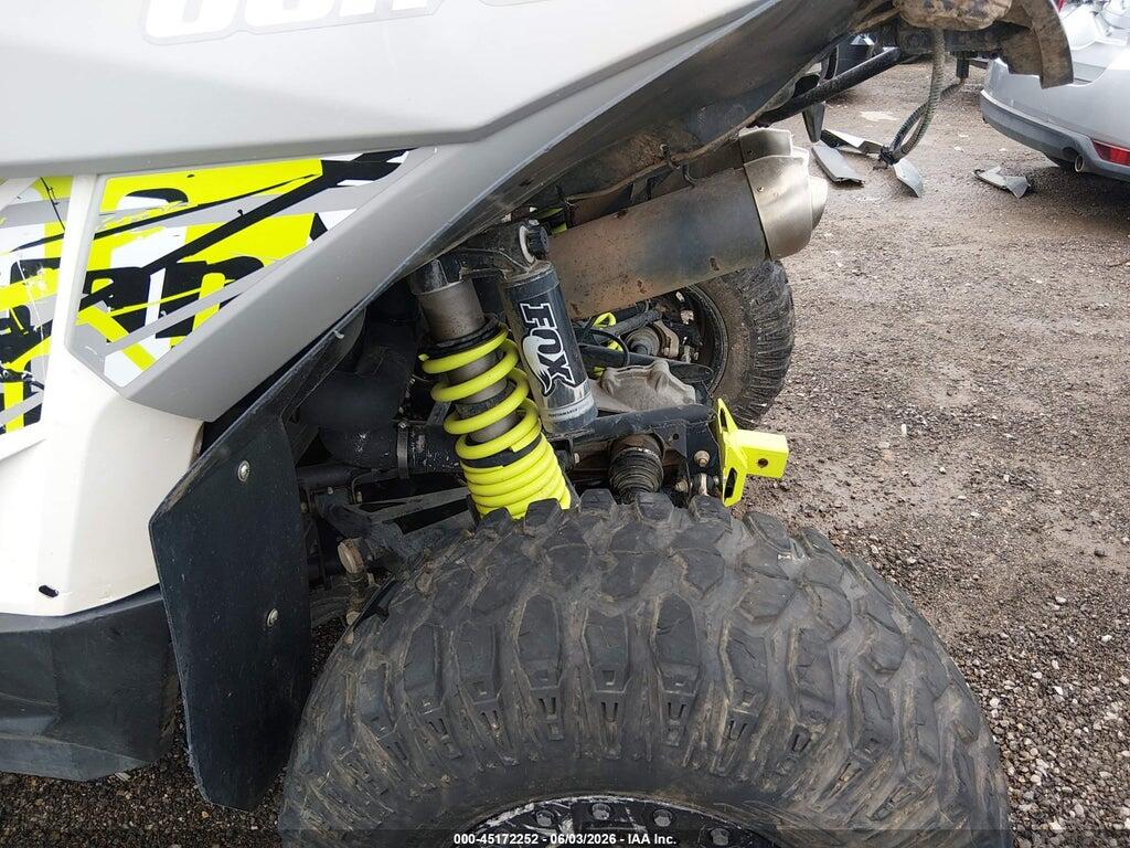 3JBPEAR23GJ001908 2016 CAN-AM MAVERICK MAX photo no. 9