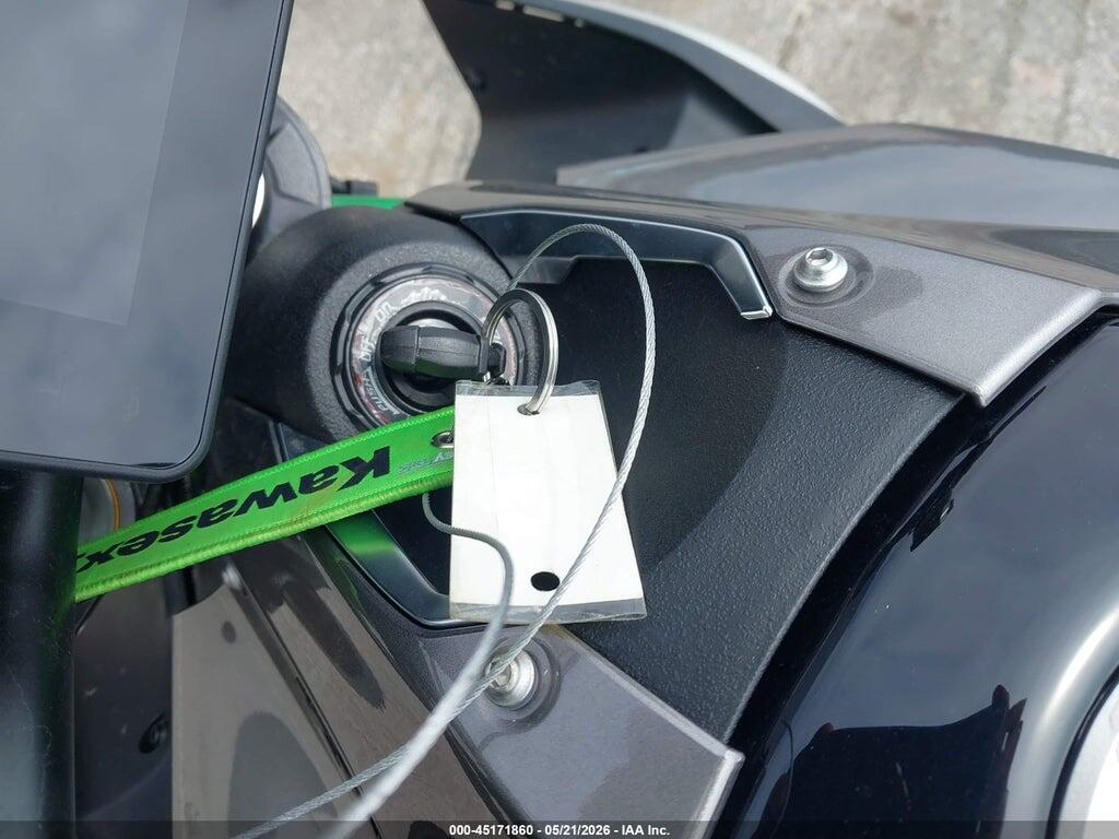 ML5ZRDT15SDA01324 2025 KAWASAKI ZR900 photo no. 11
