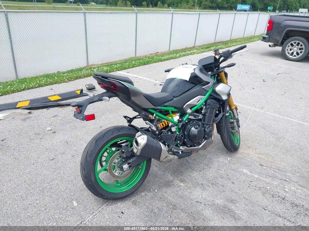 ML5ZRDT15SDA01324 2025 KAWASAKI ZR900 photo no. 4