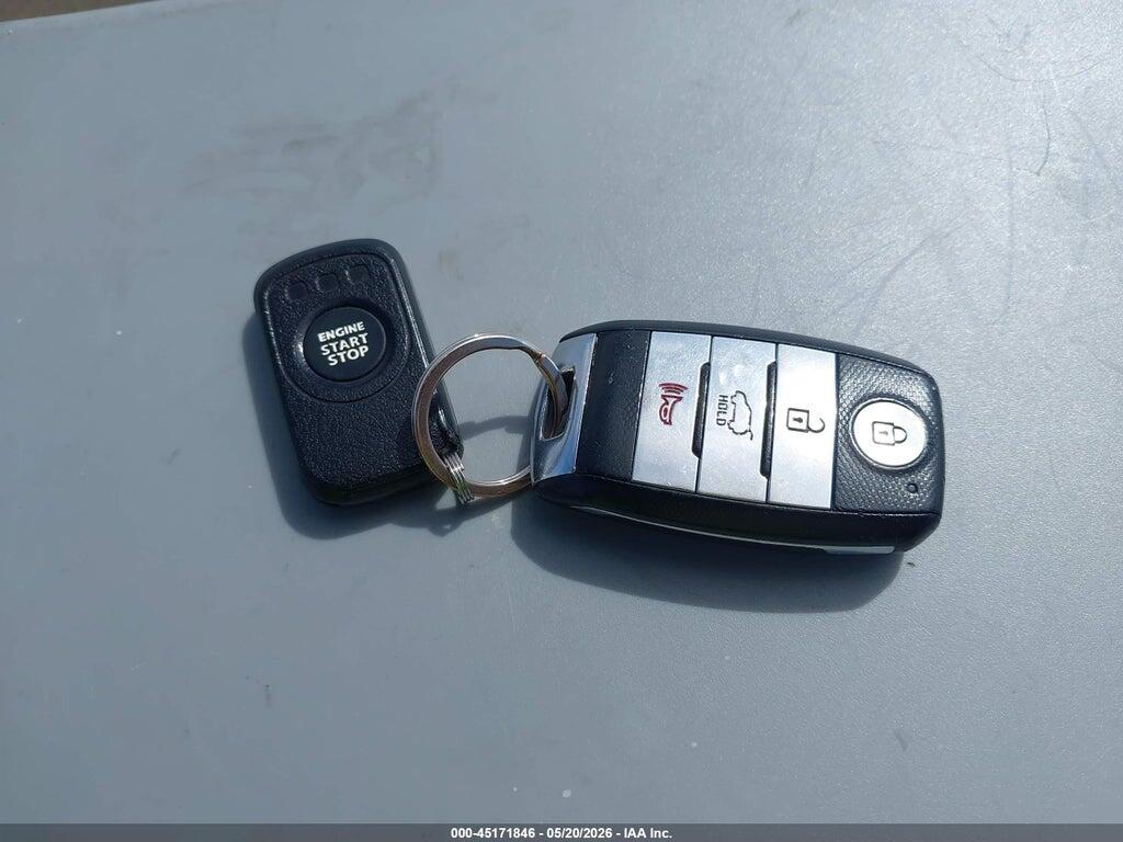 KNDJP3A51E7739310 2014 KIA SOUL photo no. 11