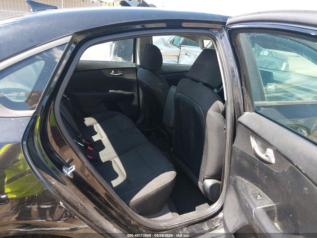 3KPF24AD2KE029927 2019 KIA FORTE photo no. 8