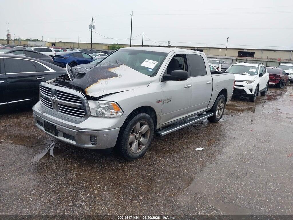 1C6RR6LT6FS761982 2015 RAM 1500 photo no. 2