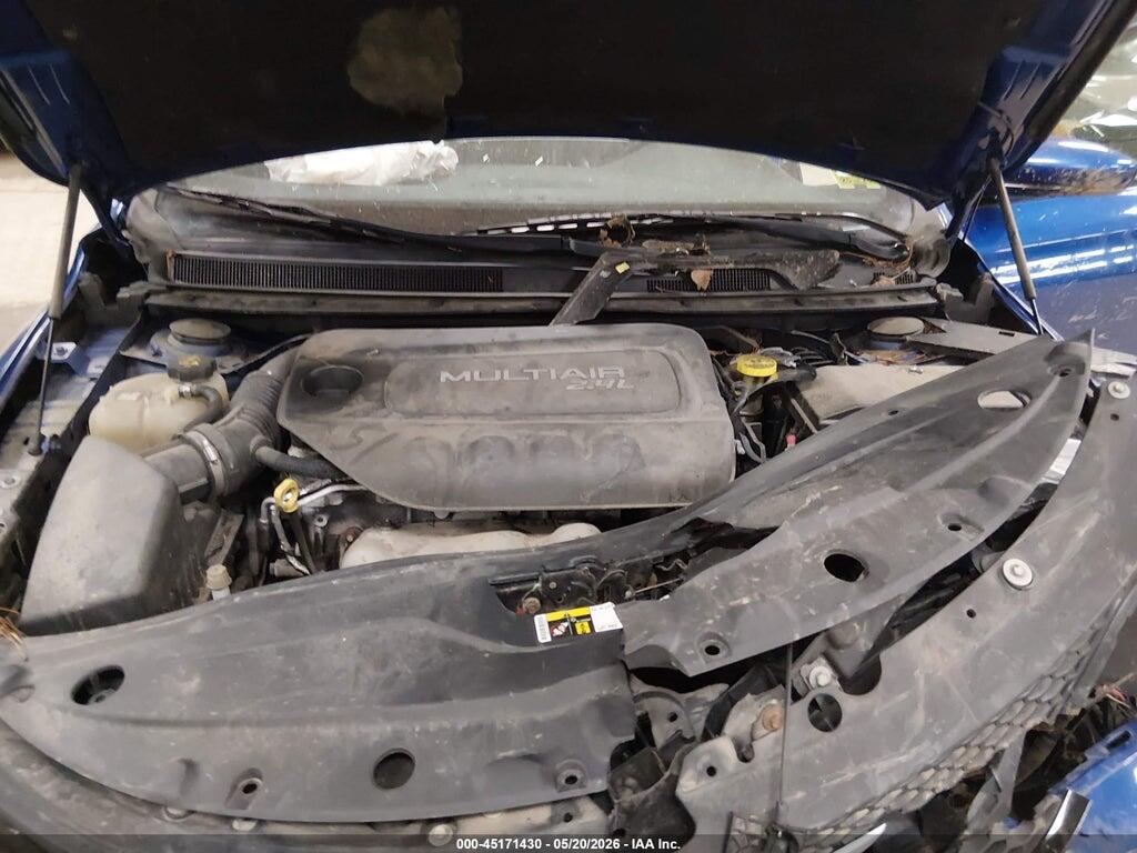 1C3CCCBB6GN174094 2016 CHRYSLER 200 photo no. 10