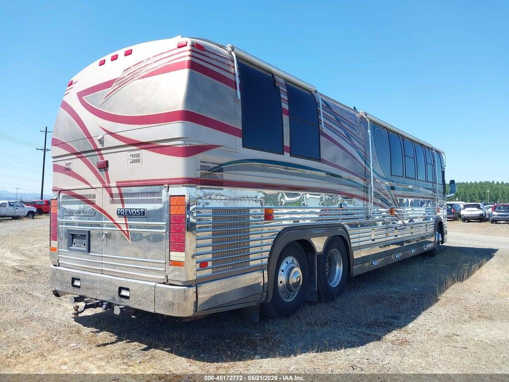 2PCM33409V1026127 1998 PREVOST BUS photo no. 4