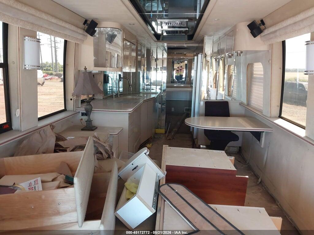 2PCM33409V1026127 1998 PREVOST BUS photo no. 8