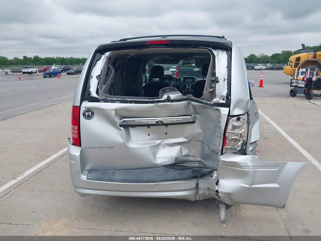 2A4RR5D1XAR128356 2010 CHRYSLER TOWN & COUNTRY photo no. 6